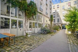 Office in Paris for lease Building Photo- Image 1 of 10