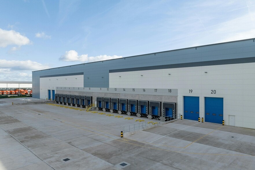 Mathieson Rd, Widnes for lease - Building Photo - Image 3 of 9