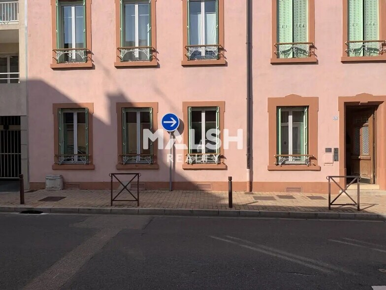 Office in Villefranche-sur-Saône for lease - Building Photo - Image 1 of 13