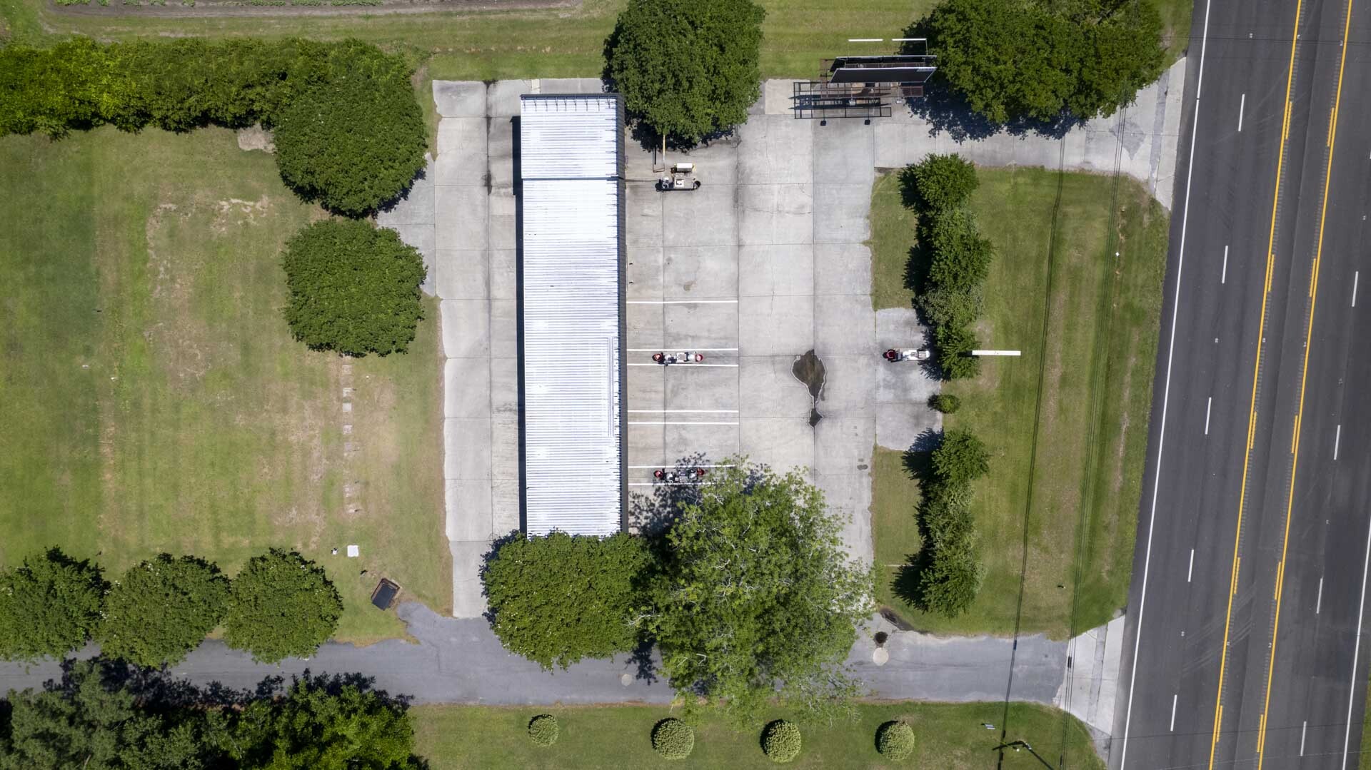 8109 Caratoke Hwy, Powells Point, NC for sale Primary Photo- Image 1 of 18