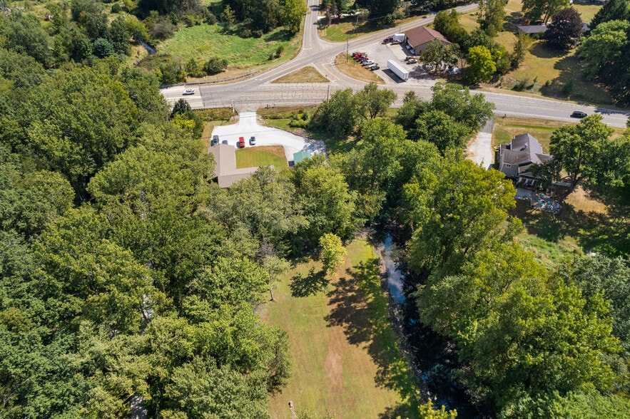 7000 Manchester Rd, Canal Fulton, OH for sale - Building Photo - Image 1 of 28