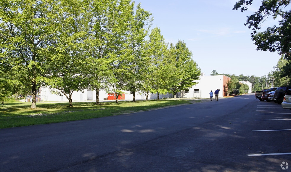 59 Daniel Webster Hwy, Merrimack, NH for lease - Building Photo - Image 2 of 8
