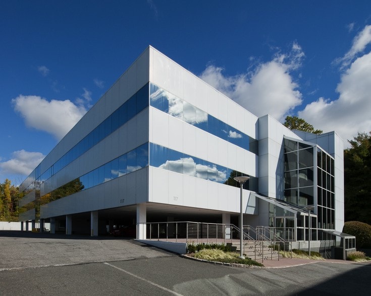 117 E Stevens Ave, Valhalla, NY for lease - Building Photo - Image 3 of 15