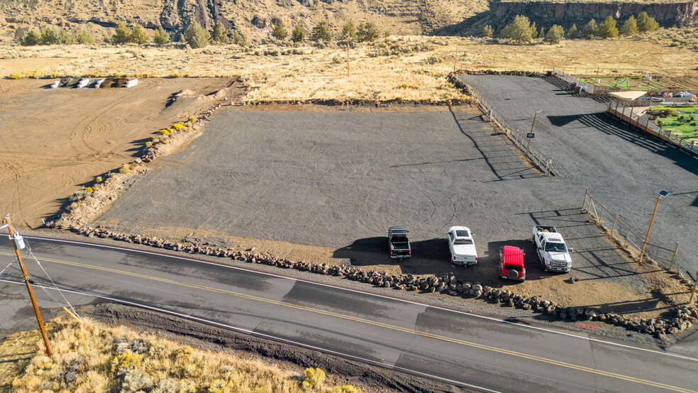 13959 SW Commercial Loop Rd, Crooked River Ranch, OR for sale - Building Photo - Image 3 of 39