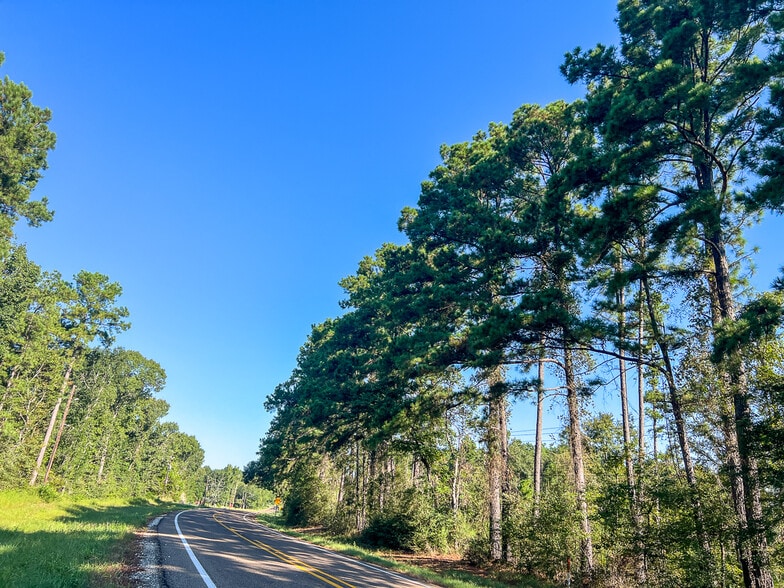 1 FM 247, Huntsville, TX for sale - Building Photo - Image 3 of 12