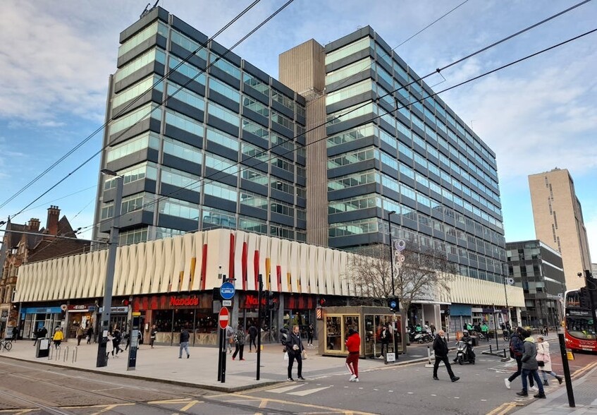 Dingwall Rd, Croydon for lease - Building Photo - Image 1 of 8