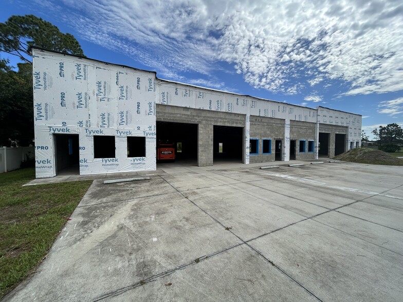 1765 Jack Oates, Rockledge, FL for lease - Building Photo - Image 2 of 6