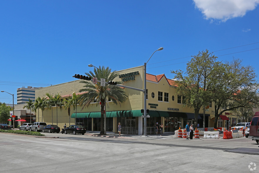 200-230 Miracle Mile, Coral Gables, FL for lease - Primary Photo - Image 1 of 24