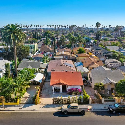 3204 W 27th St, Los Angeles, CA for sale Primary Photo- Image 1 of 1