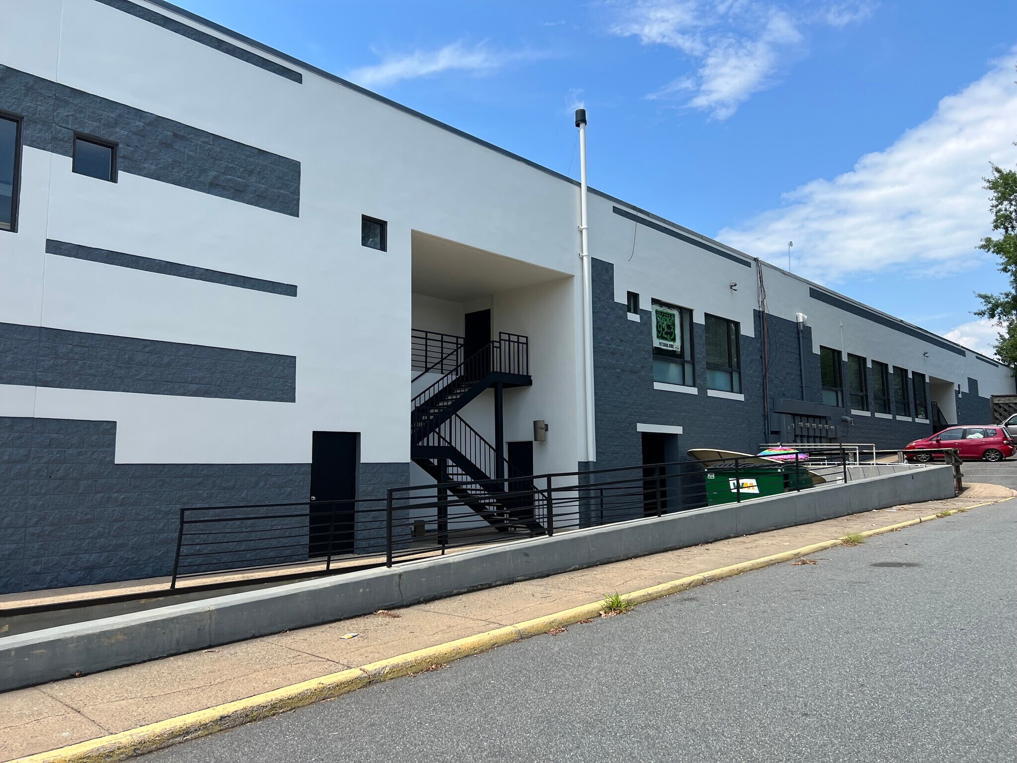 386 Hillsdale Dr, Charlottesville, VA for sale Building Photo- Image 1 of 1