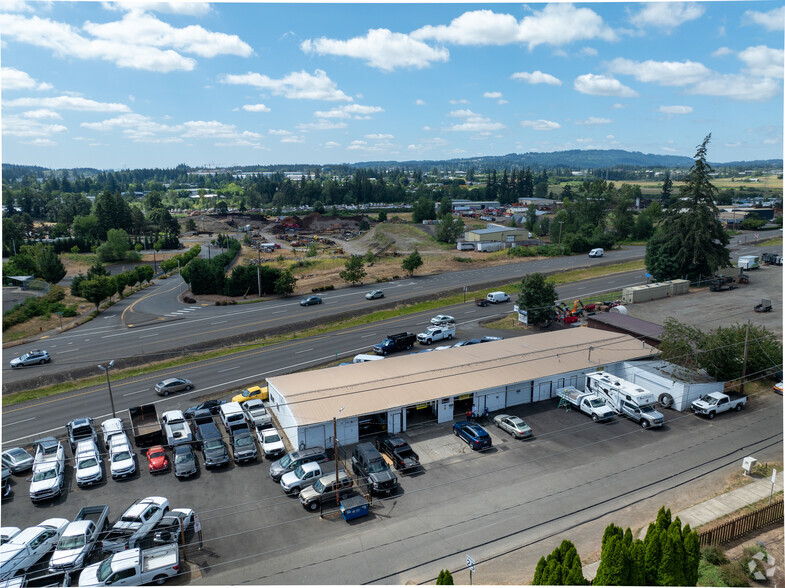 18435 SW Pacific Hwy, Tualatin, OR for lease - Building Photo - Image 1 of 10