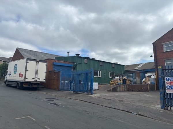 Sunbridge Rd & Westend St portfolio of 2 properties for sale on LoopNet.com - Building Photo - Image 3 of 10