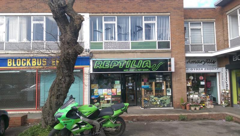 9 Towngate, Ossett for lease - Building Photo - Image 2 of 6