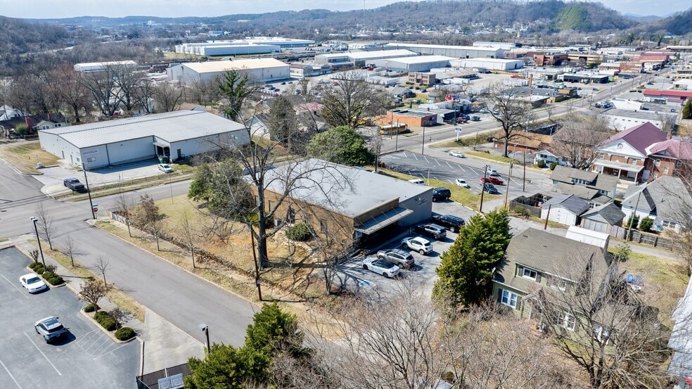 109 E Churchwell Ave, Knoxville, TN for sale - Building Photo - Image 1 of 17