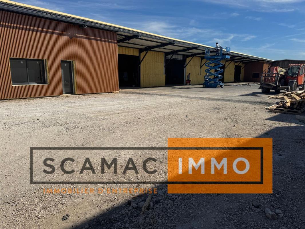 Industrial in Vitrolles for lease Building Photo- Image 1 of 9