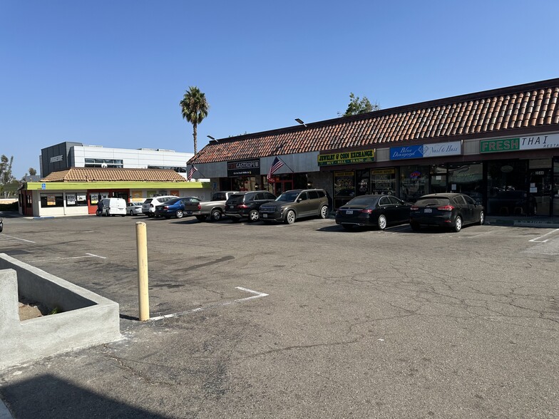 3538 E Foothill Blvd, Pasadena, CA for lease - Building Photo - Image 2 of 8