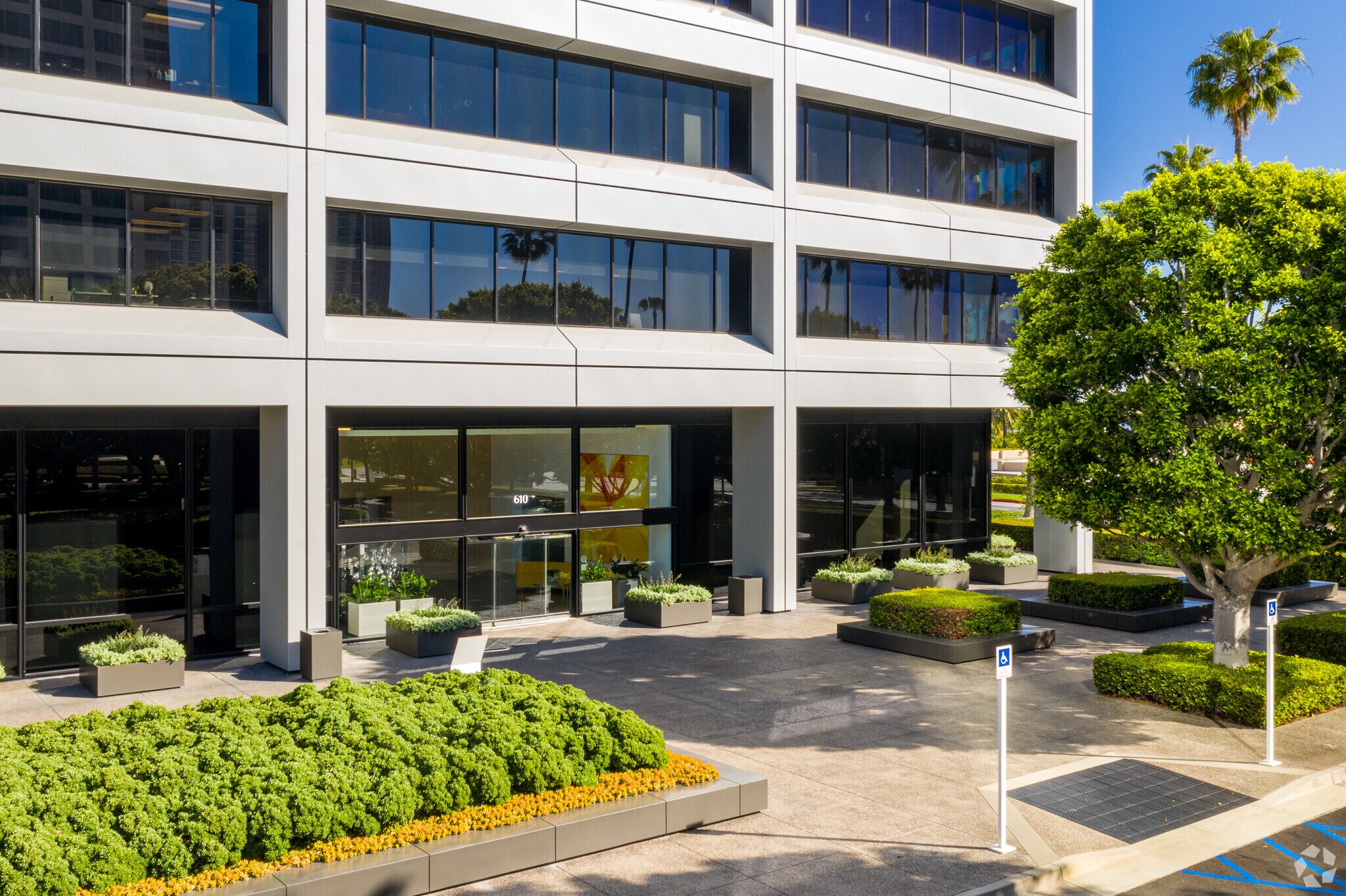 610 Newport Center Dr, Newport Beach, CA 92660 Office for Lease