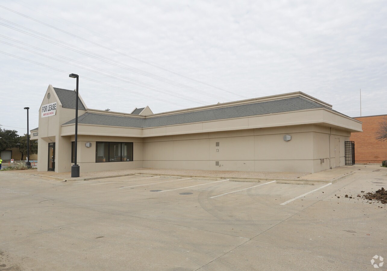 9222 John W Carpenter Fwy, Dallas, TX 75247