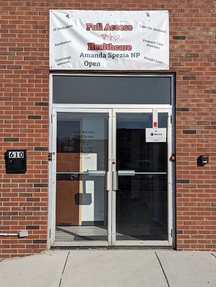 610-622 N Gilbert St, Danville, IL for sale - Building Photo - Image 3 of 6