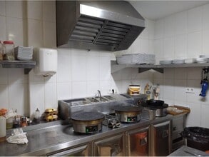 Retail in Barcelona, Barcelona for lease Interior Photo- Image 1 of 3