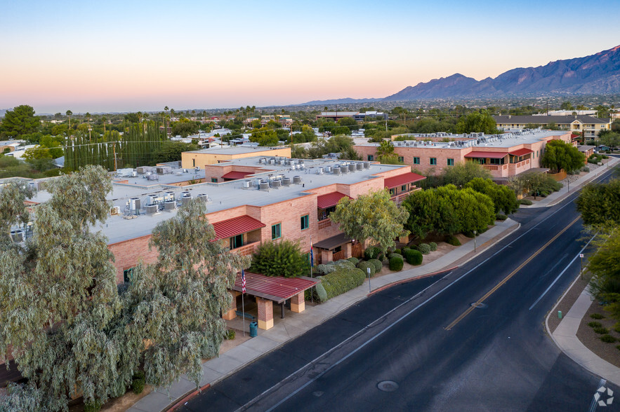 2221 N Rosemont Blvd, Tucson, AZ for lease - Building Photo - Image 3 of 3