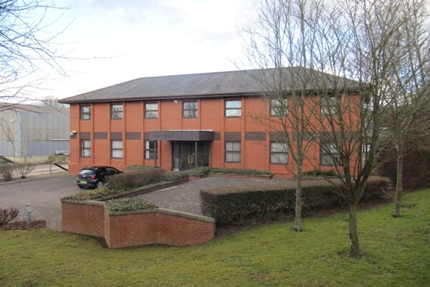 Watling St, Lutterworth for lease - Building Photo - Image 1 of 2