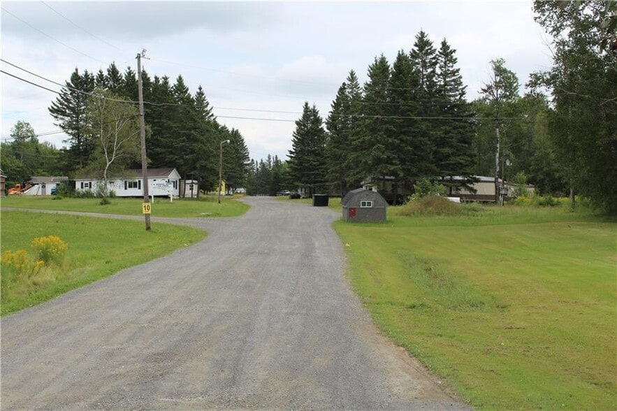 149 Loring Commerce Rd, Limestone, ME for sale - Primary Photo - Image 1 of 29