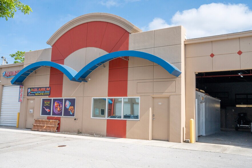 16300 SW 137th Ave, Miami, FL for sale - Building Photo - Image 1 of 35