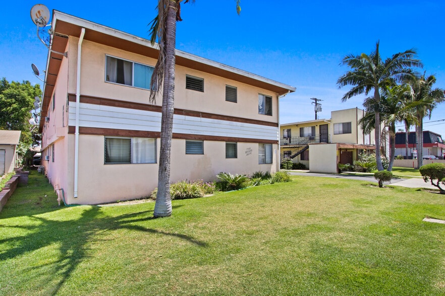 7908 Duchess Dr, Whittier, CA for sale - Building Photo - Image 2 of 14