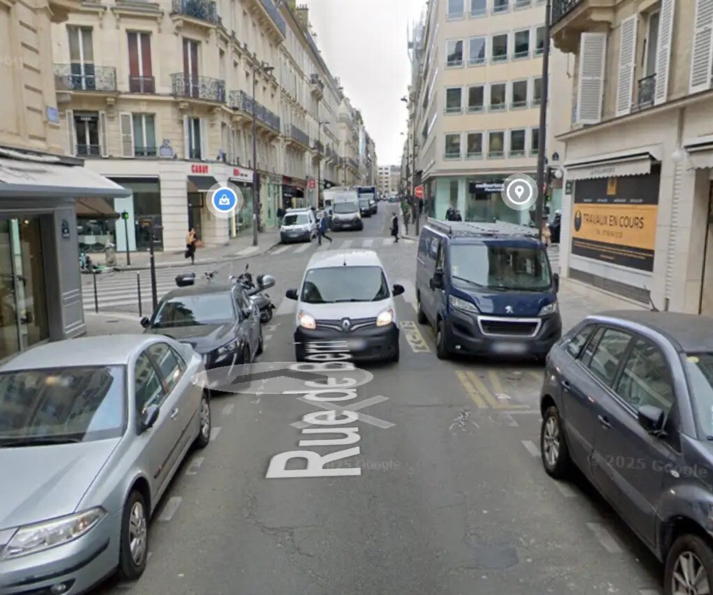 Retail in Paris for lease Building Photo- Image 1 of 5