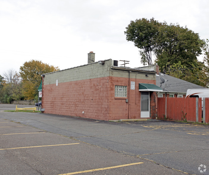 11449 Harrison St, Livonia, MI for sale - Building Photo - Image 3 of 3