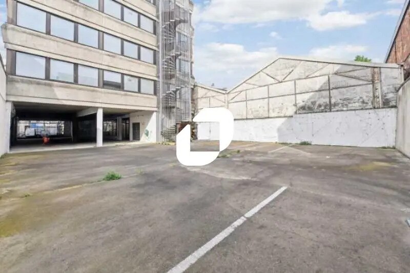 Office in Ivry-sur-Seine for lease - Building Photo - Image 2 of 27