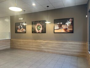 113-127 E Clements Bridge Rd, Runnemede, NJ for lease Interior Photo- Image 1 of 18