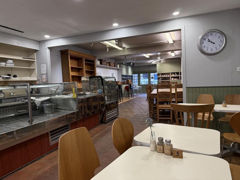 81 Port St, Stirling for lease - Building Photo - Image 2 of 6