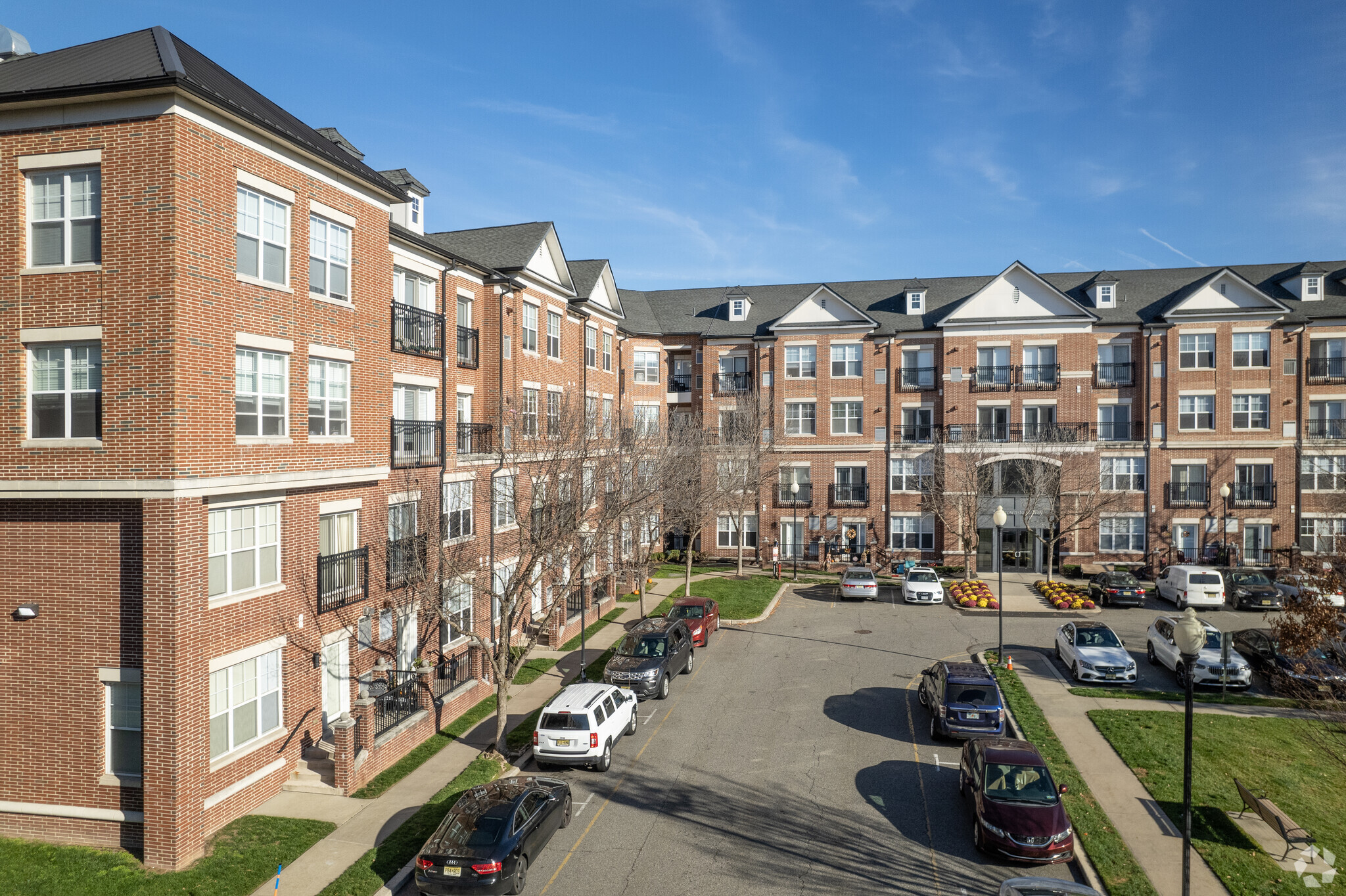 73 Brownstone Way, Englewood, NJ for sale Primary Photo- Image 1 of 1