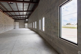 18177 Gulf Fwy, Webster, TX for lease Interior Photo- Image 1 of 2