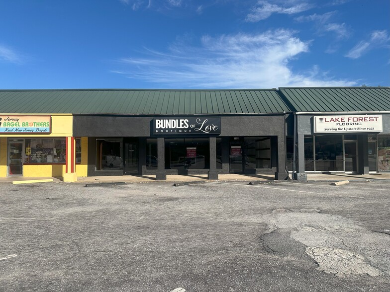 1336 N Pleasantburg Dr, Greenville, SC for lease - Building Photo - Image 1 of 7