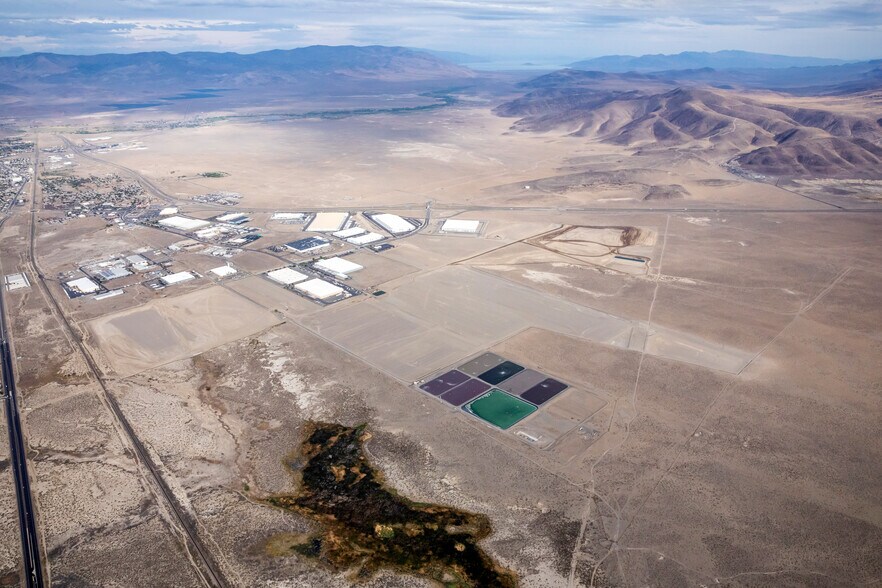 5575 Gavin Road, Fernley, NV for sale - Building Photo - Image 2 of 4