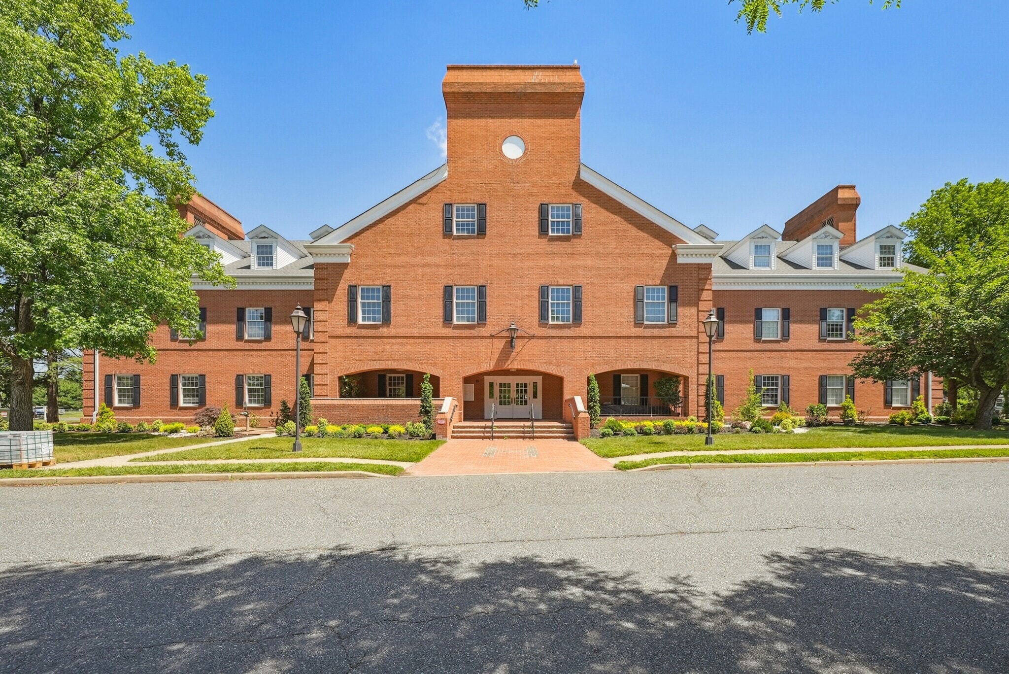 1 Rossmoor Dr, Monroe Township, NJ for lease Building Photo- Image 1 of 30