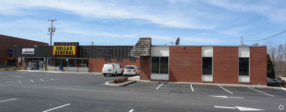 423-425 Peterboro St, Canastota, NY for lease - Building Photo - Image 3 of 4