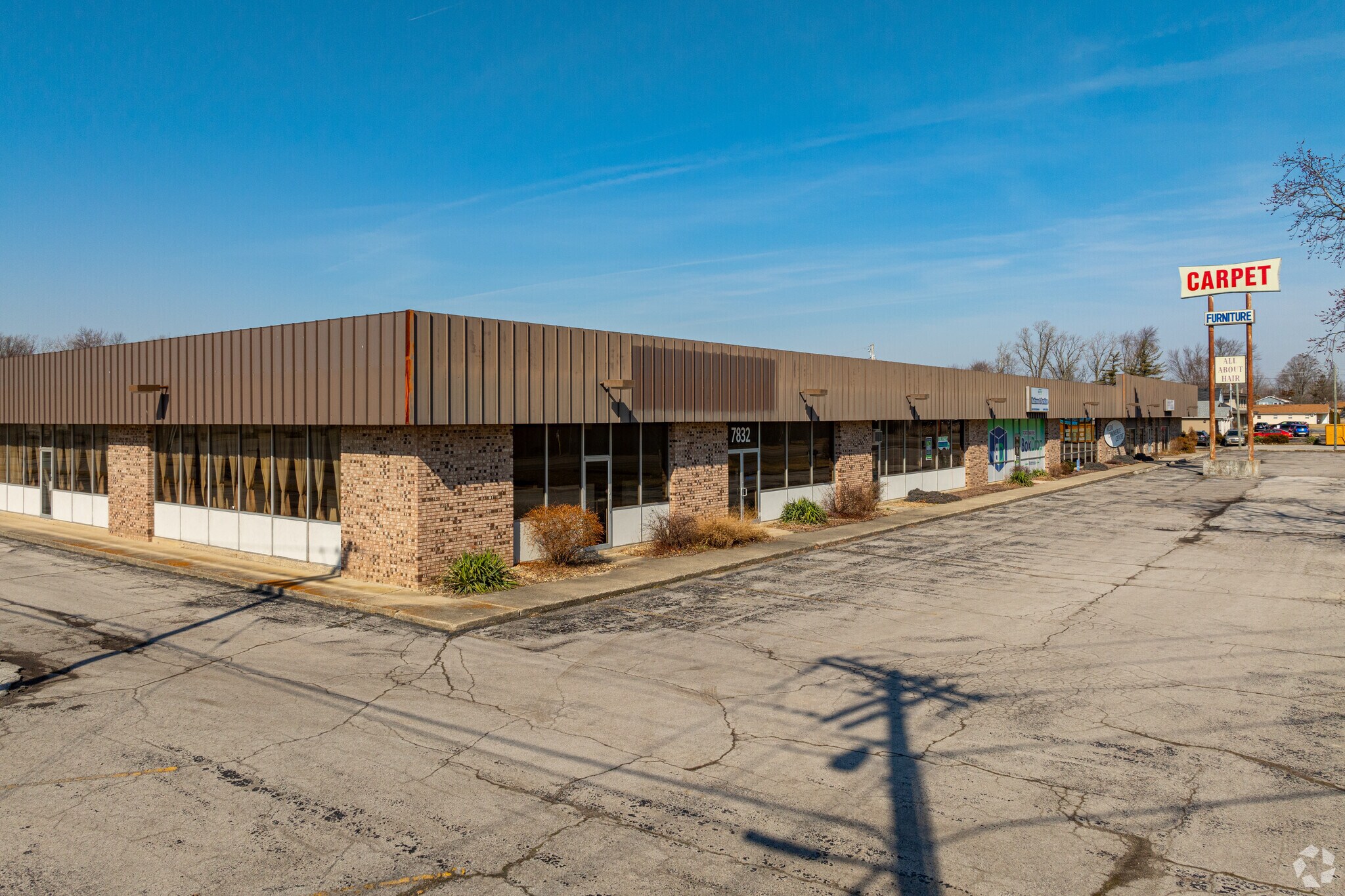 7820 Bluffton Rd, Fort Wayne, IN for sale Primary Photo- Image 1 of 1