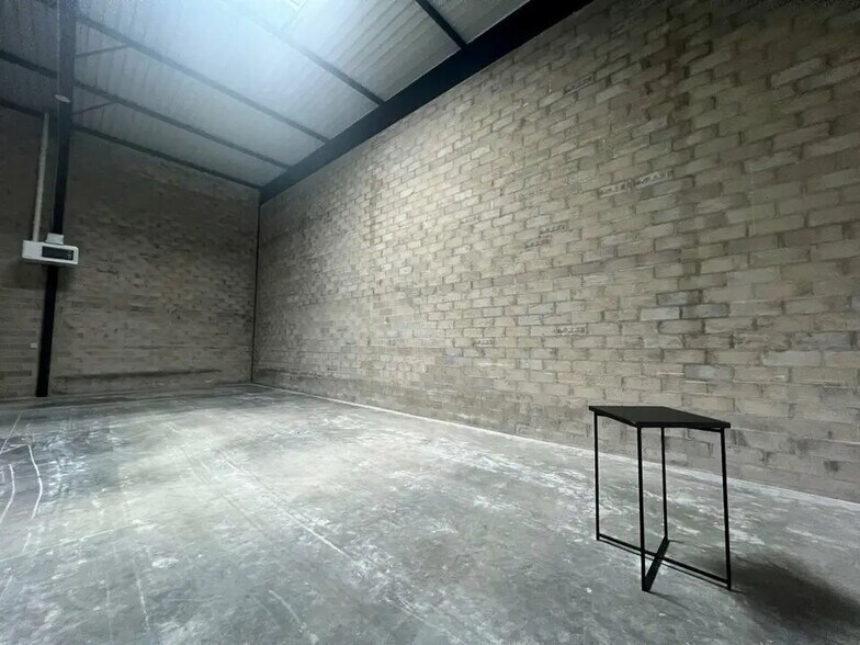 Flex in Serris for sale - Building Photo - Image 3 of 11