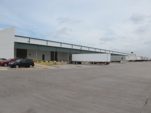 201 W Anaya Rd, Pharr, TX for lease - Building Photo - Image 3 of 13