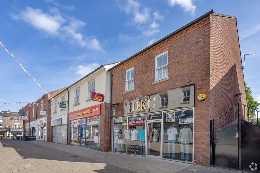 30-34 Castle Walk, Newcastle Under Lyme for lease - Building Photo - Image 1 of 11