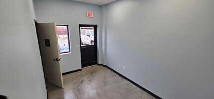 5818 S 107th East Ave, Tulsa, OK for lease Interior Photo- Image 1 of 5