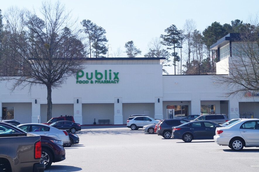 6500 NE Roswell Rd, Atlanta, GA for lease - Building Photo - Image 1 of 7