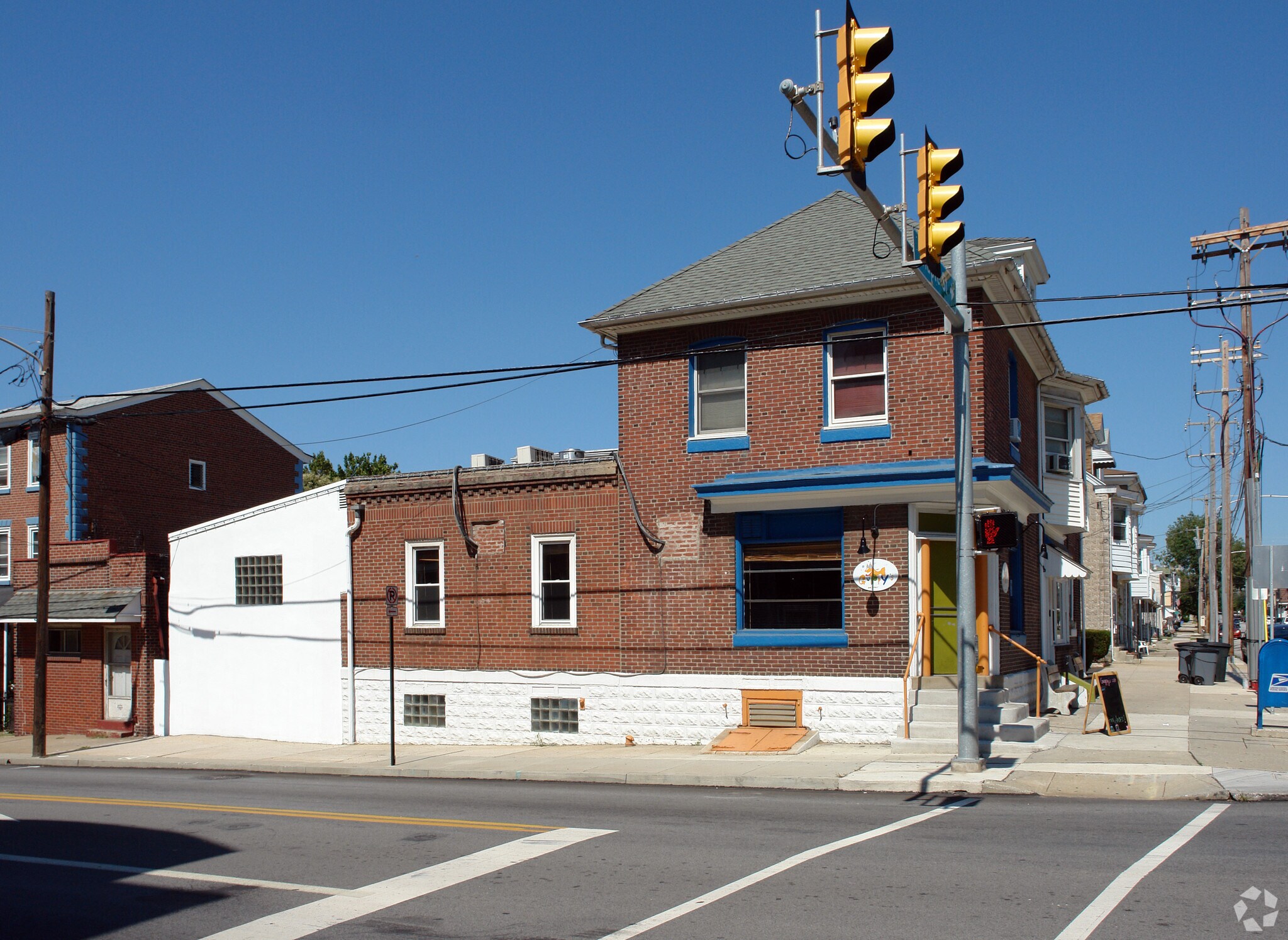2 Maple St, Conshohocken, PA for sale Primary Photo- Image 1 of 1
