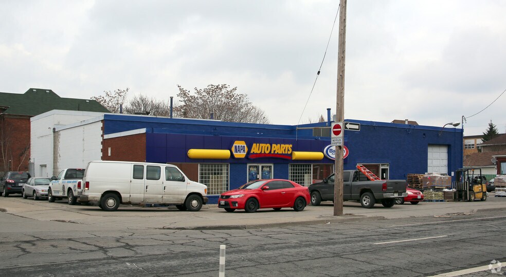 361 Cannon St E, Hamilton, ON for lease - Building Photo - Image 2 of 2