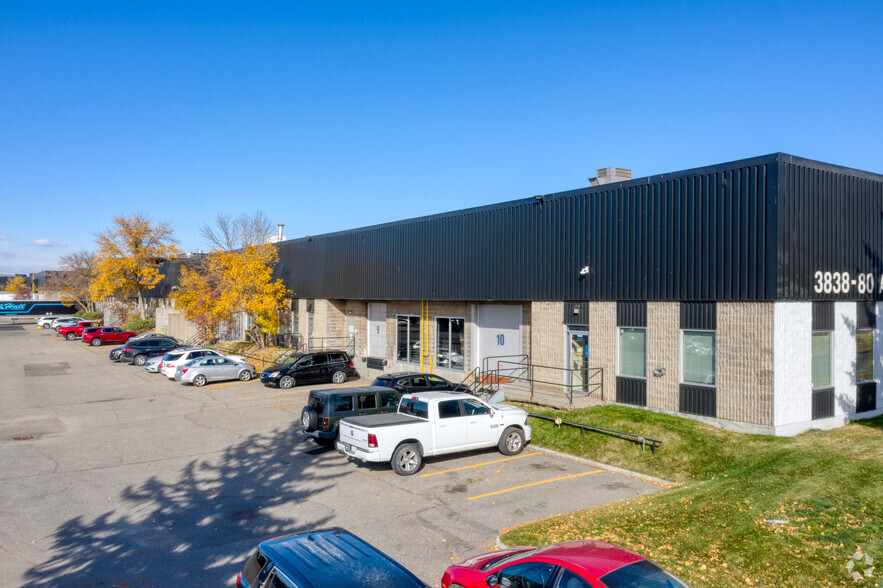 3838 80th Ave SE, Calgary, AB for sale - Primary Photo - Image 1 of 1