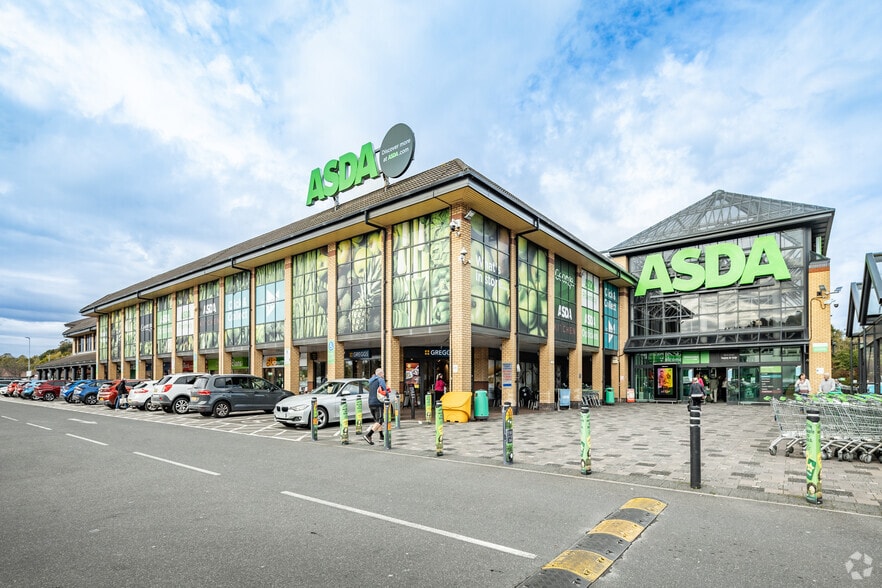 Westbrook Centre, Warrington for sale - Primary Photo - Image 1 of 1